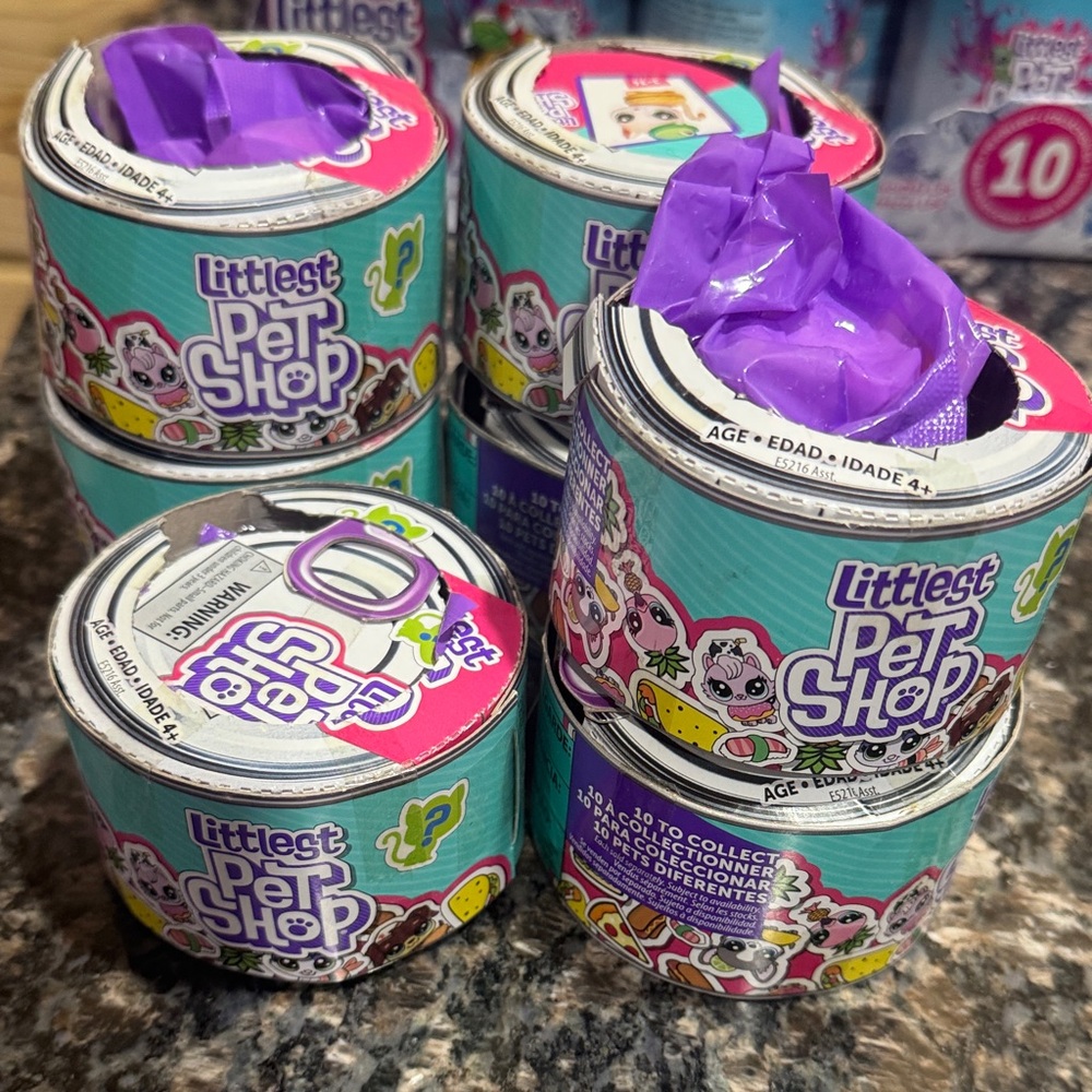 Littlest Pet Shop Collectible Can Set 7 pets blind box